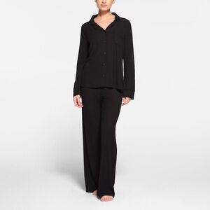 Skims black onyx NWT pajama sleep set
